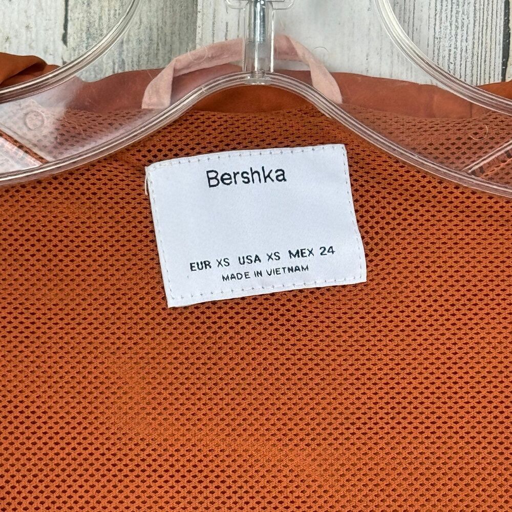 Bershka color block crop windbreaker jacket size XS - Picture 4 of 8